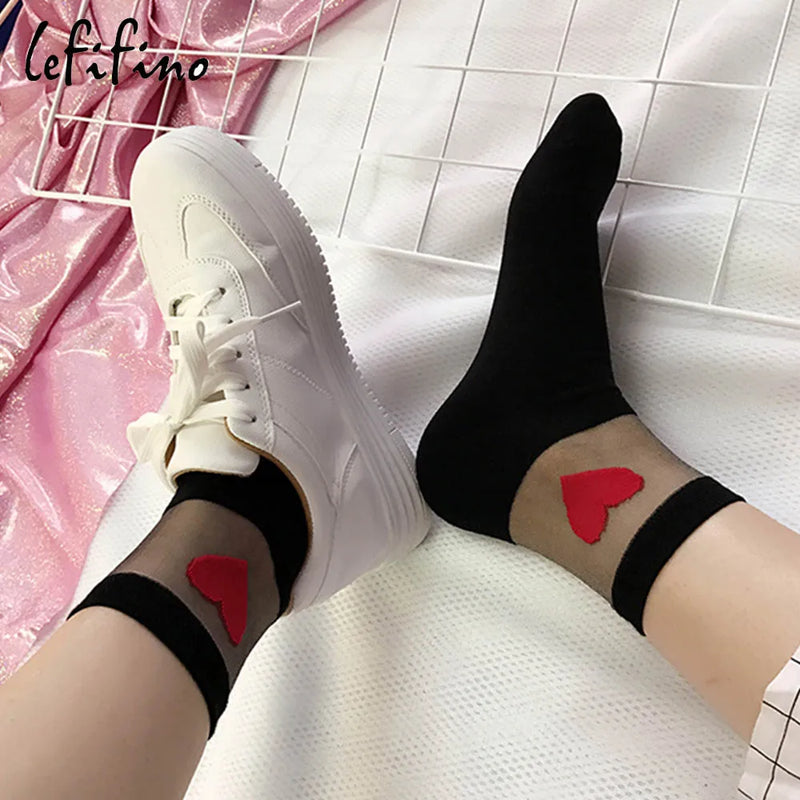 Summer Cute Love Transparent Women Socks Comfortable Sexy Heart Pattern Cotton Bottom Fashion Socks Soft White Socks Ne74230